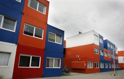 荷兰出现的集装箱式活动住宅图片