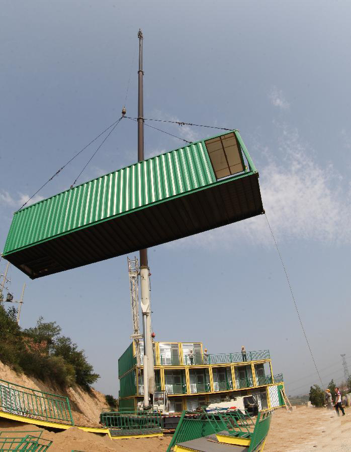 集装箱宾馆的结构吊装