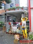 深圳F518时尚创意园里的集装箱活动房屋式咖啡馆